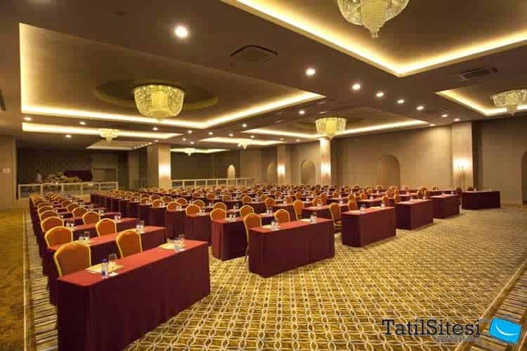 Royal Holiday Palace